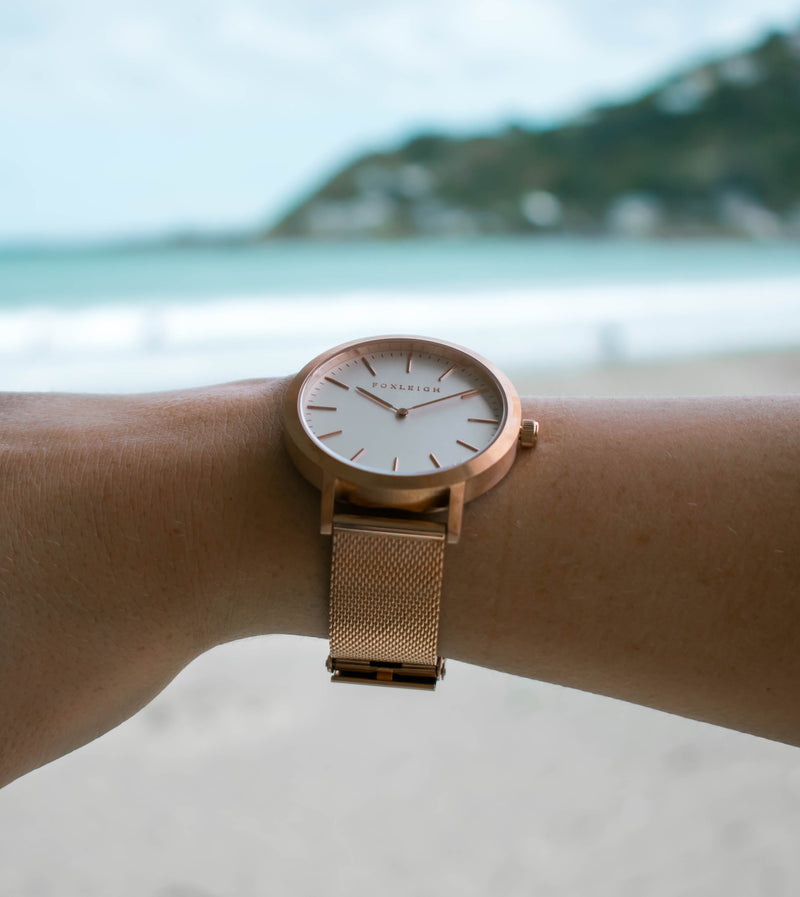 Rose Gold Mesh Timepiece